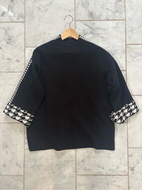Carre Noir Black Sweater with Houndstooth Trim